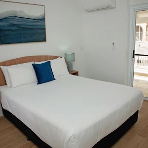 Executive Queen Room